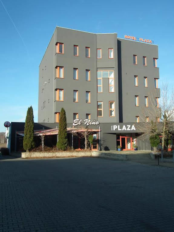 Hotel Plaza Mladá Boleslav Extérieur photo